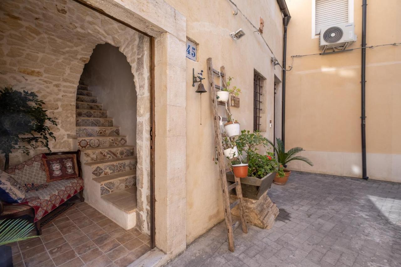 Si-Moutique Le Case Degli Avi Barocche, Con Terrazza Panoramica موديكا المظهر الخارجي الصورة